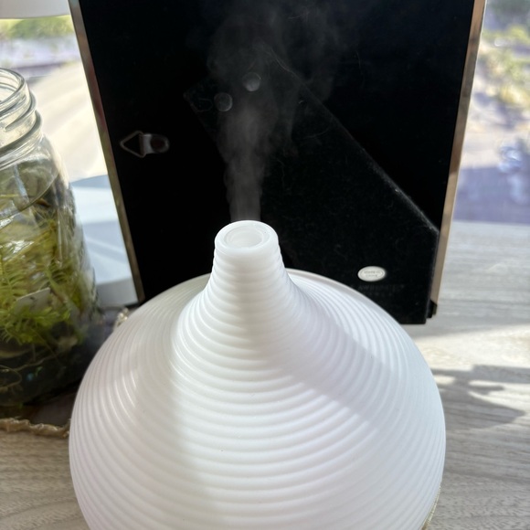 Premium Quiet 300ml Aroma Diffuser - Picture 5 of 7
